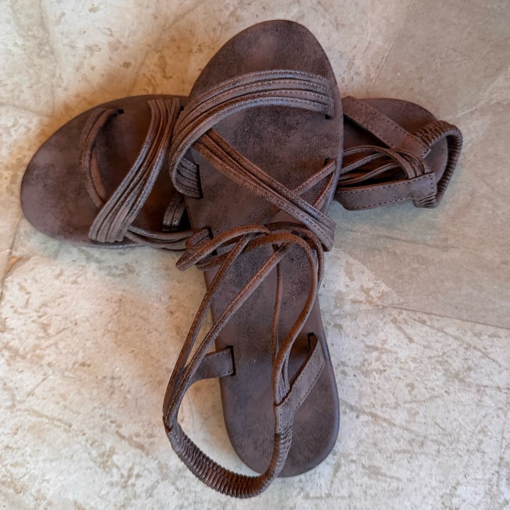 Elegant Brown Strappy Sandals